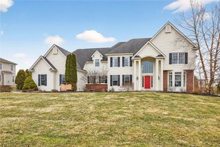 37 Amber Hill Drive, Pittsford, NY 14534