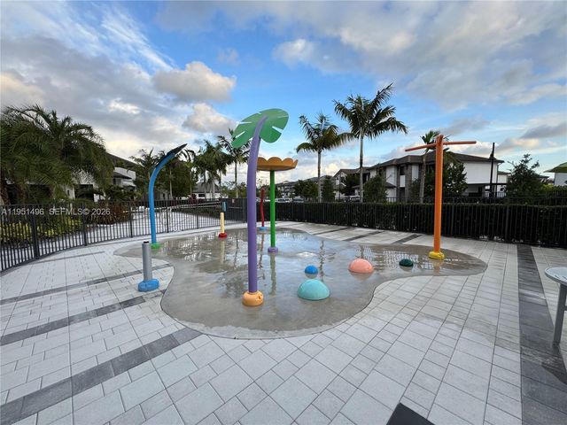 8363 NW 41st St A-306, Doral, FL 33166