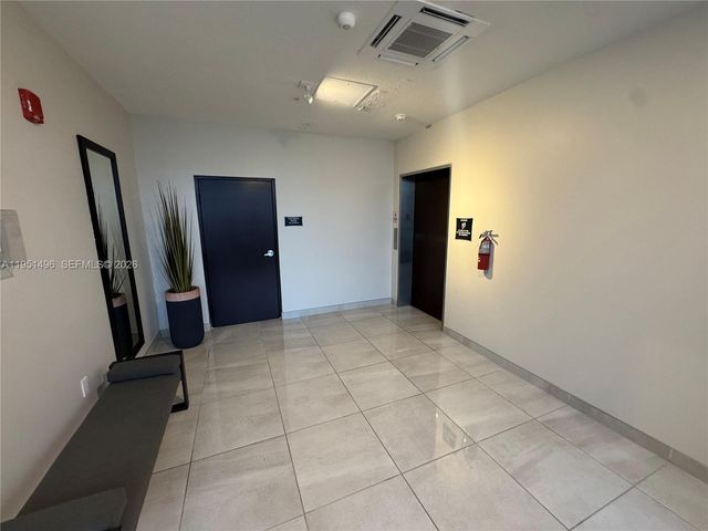 8363 NW 41st St A-306, Doral, FL 33166