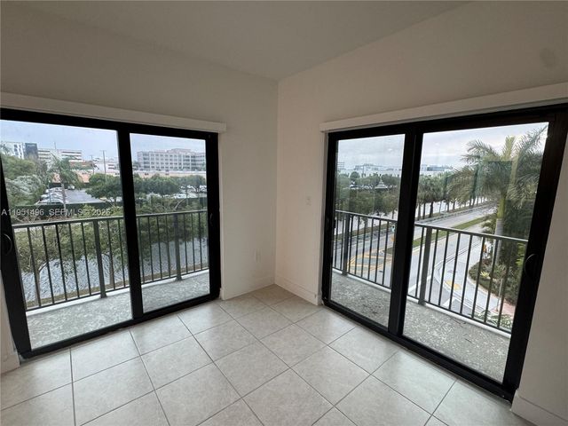 8363 NW 41st St A-306, Doral, FL 33166