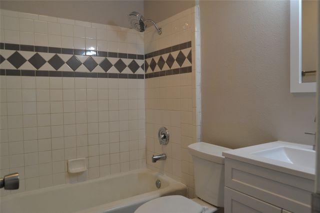601 Hillside Drive, Sherman, TX 75090