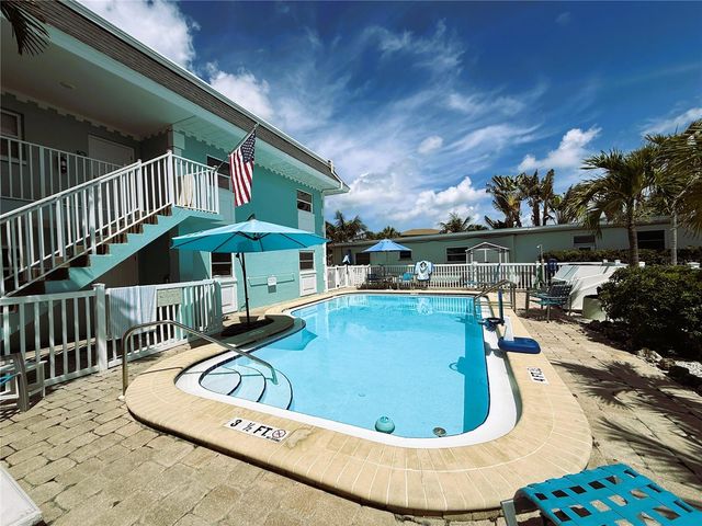 11440 1ST STREET E 2, Treasure Island, FL 33706