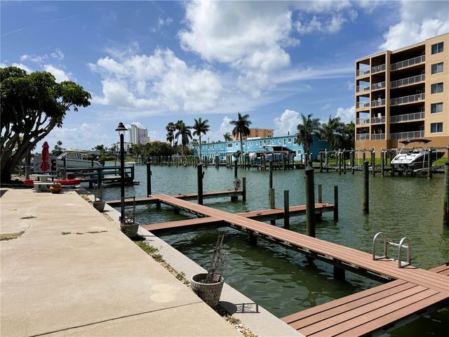 11440 1ST STREET E 2, Treasure Island, FL 33706