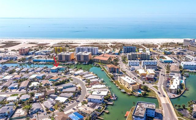 11440 1ST STREET E 2, Treasure Island, FL 33706