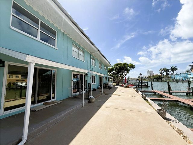 11440 1ST STREET E 2, Treasure Island, FL 33706