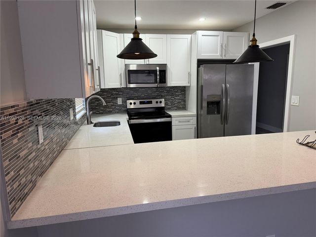 1531 NW 8th Ave 1531, Fort Lauderdale, FL 33311