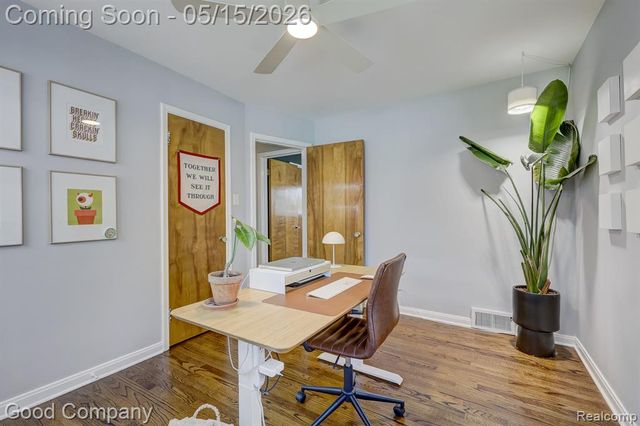 20305 Frazho Street, Saint Clair Shores, MI 48081