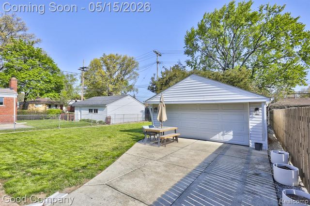 20305 Frazho Street, Saint Clair Shores, MI 48081