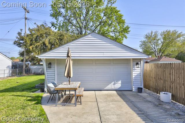 20305 Frazho Street, Saint Clair Shores, MI 48081