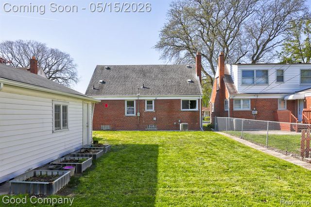 20305 Frazho Street, Saint Clair Shores, MI 48081
