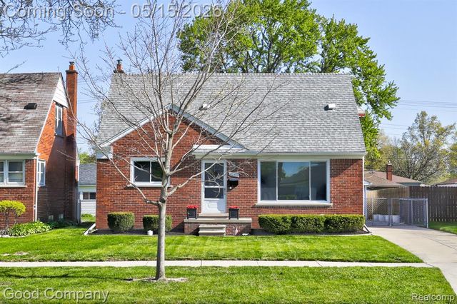 20305 Frazho Street, Saint Clair Shores, MI 48081