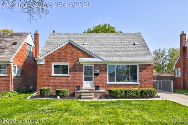 20305 Frazho Street, Saint Clair Shores, MI 48081