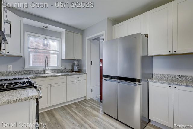 20305 Frazho Street, Saint Clair Shores, MI 48081