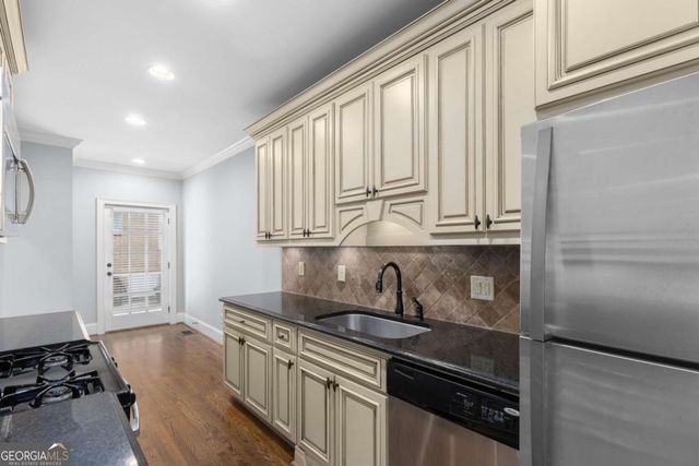 653 N Highland Avenue NE 2, Atlanta, GA 30306