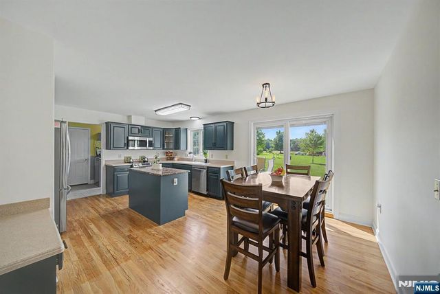 460 Shades Of Death Road, Allamuchy, NJ 07838