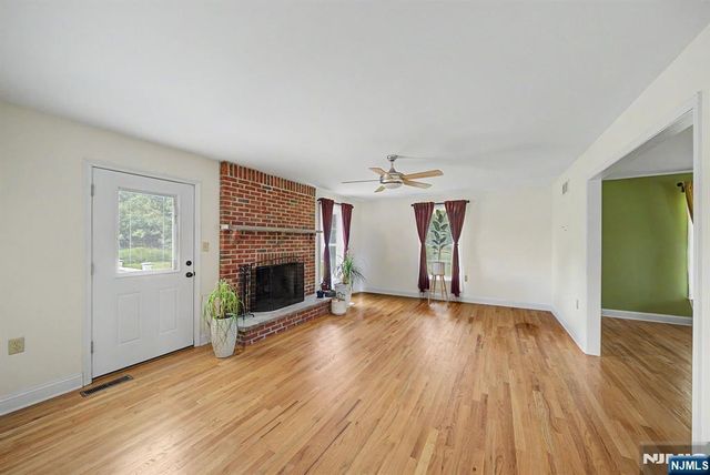 460 Shades Of Death Road, Allamuchy, NJ 07838
