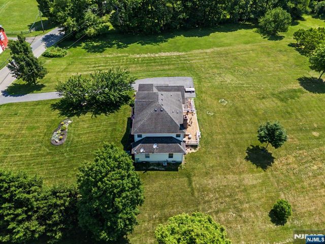 460 Shades Of Death Road, Allamuchy, NJ 07838