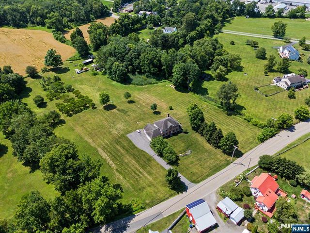 460 Shades Of Death Road, Allamuchy, NJ 07838