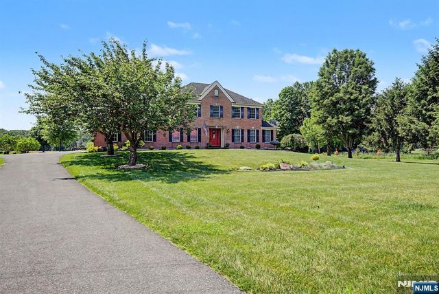 460 Shades Of Death Road, Allamuchy, NJ 07838