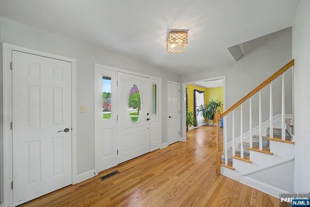 460 Shades Of Death Road, Allamuchy, NJ 07838
