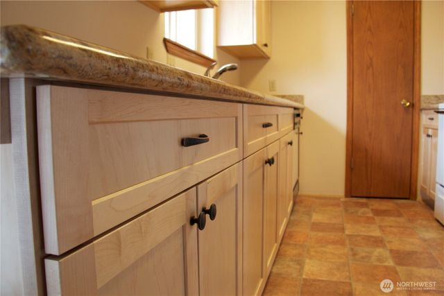 210 W Ash Street, Waterville, WA 98858