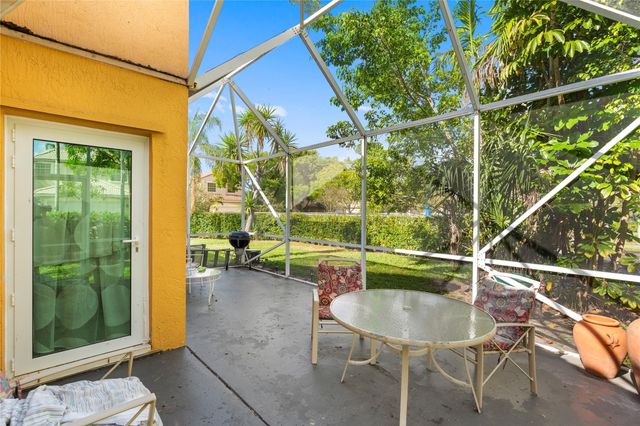 134 NW 97th Way, Coral Springs, FL 33071