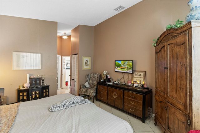 134 NW 97th Way, Coral Springs, FL 33071