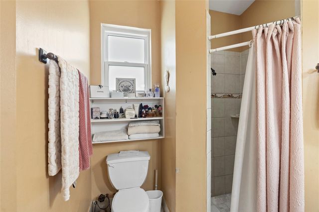 134 NW 97th Way, Coral Springs, FL 33071