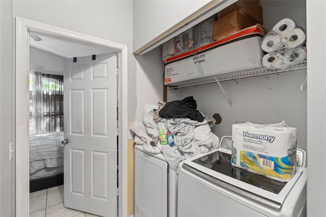 134 NW 97th Way, Coral Springs, FL 33071