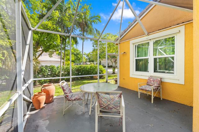 134 NW 97th Way, Coral Springs, FL 33071