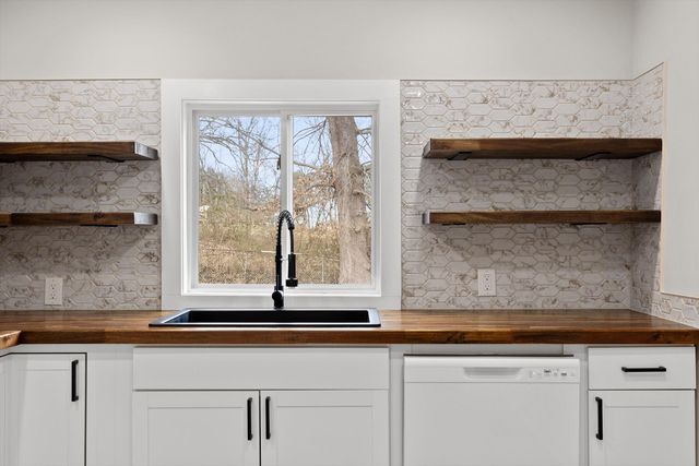 310 School Street, Rossville, GA 30741