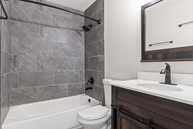 310 School Street, Rossville, GA 30741