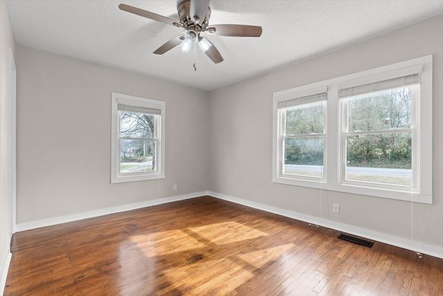 310 School Street, Rossville, GA 30741