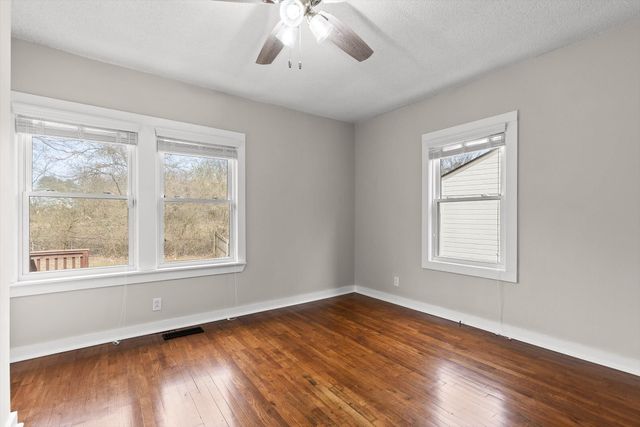 310 School Street, Rossville, GA 30741