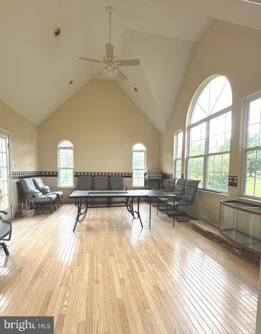 152 JOCKEY HOLLOW RUN, Swedesboro, NJ 08085