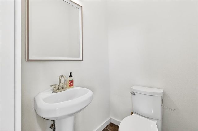 220 E Brundrett Ave, Port Aransas, TX 78373