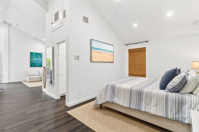 220 E Brundrett Ave, Port Aransas, TX 78373