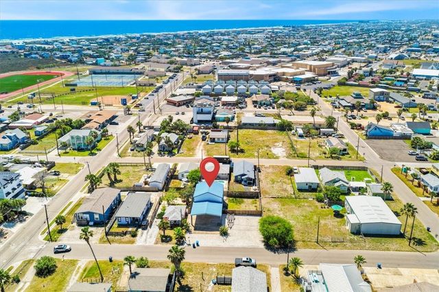 220 E Brundrett Ave, Port Aransas, TX 78373