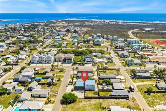 220 E Brundrett Ave, Port Aransas, TX 78373