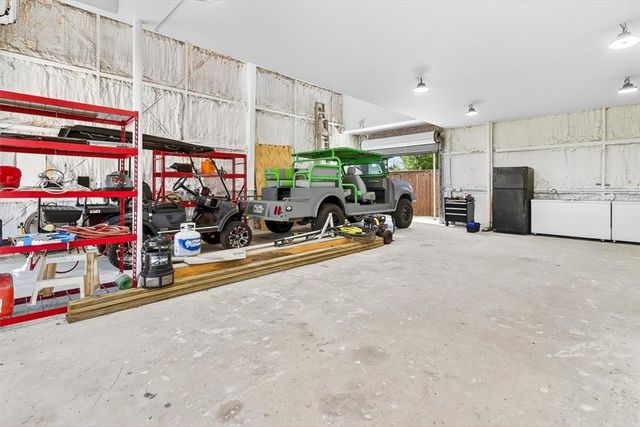 220 E Brundrett Ave, Port Aransas, TX 78373