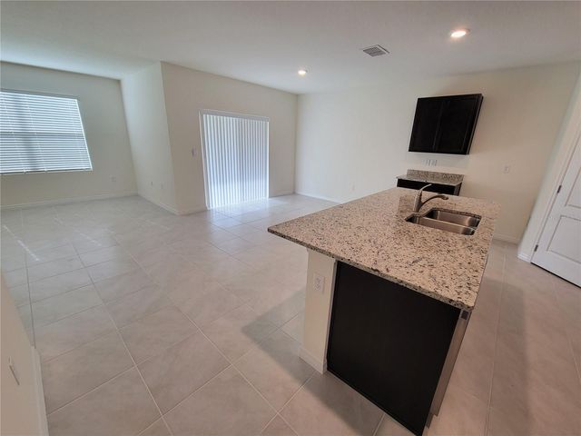 1332 SUGARWOOD STREET, Davenport, FL 33837