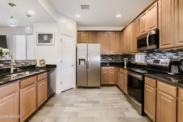 7633 W WHITEHORN Trail, Peoria, AZ 85383