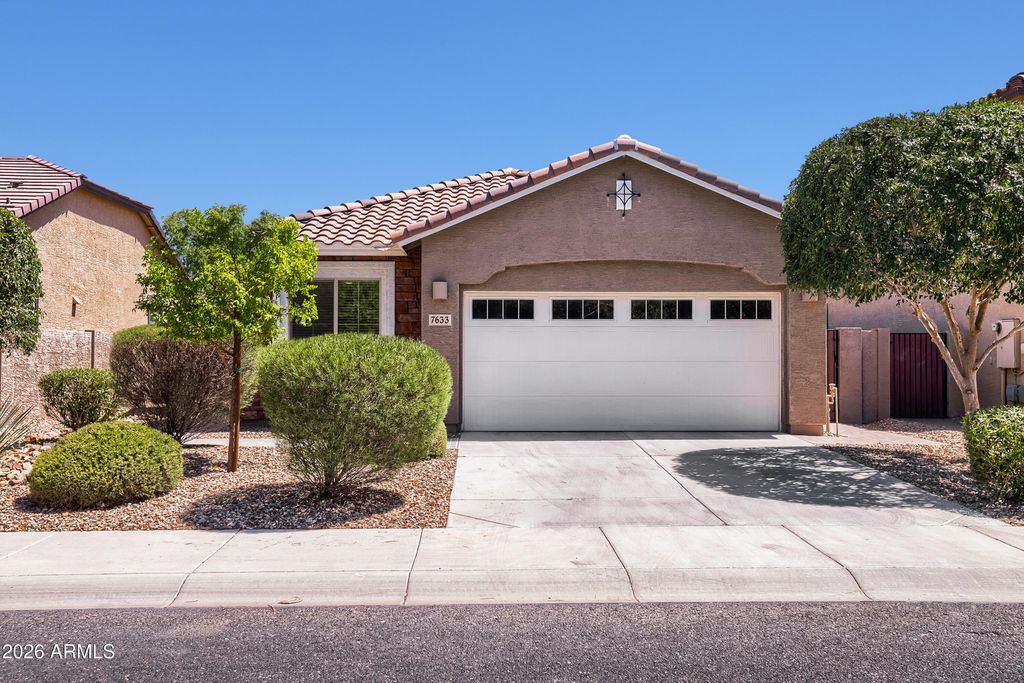 7633 W WHITEHORN Trail, Peoria, AZ 85383 — photo 4