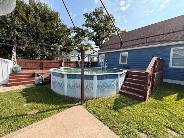 2010 46th Street, Rock Island, IL 60201