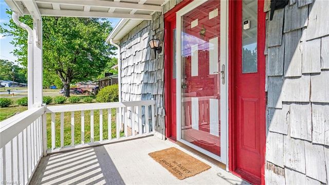 302 Huntington Park, Thomasville, NC 27360
