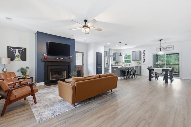 102 Ashley River Drive, Summerville, SC 29485