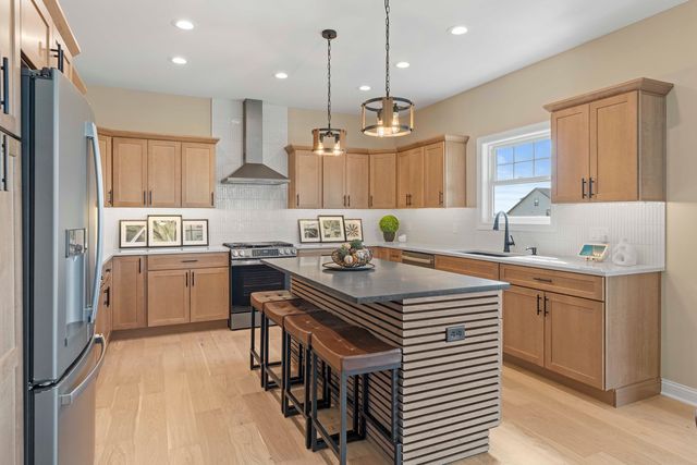 5833 W 134th Avenue, Cedar Lake, IN 46303