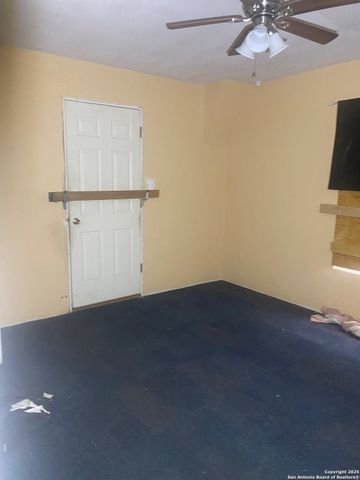 112 Bargas, San Antonio, TX 78210