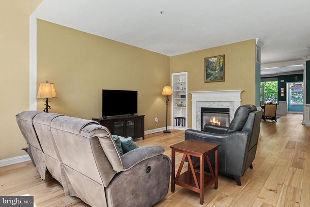 131 MEADOW VIEW LN, Lansdale, PA 19446