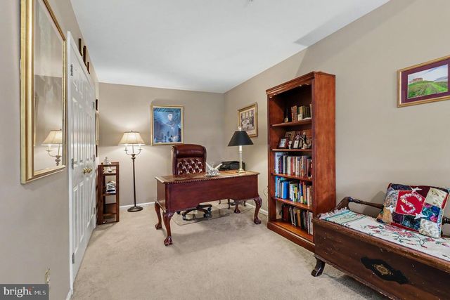 131 MEADOW VIEW LN, Lansdale, PA 19446